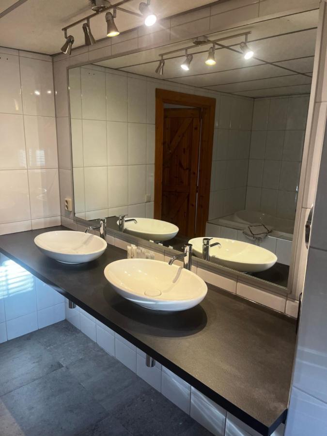 Veendijkhoeve Oosterwolde  Ngoại thất bức ảnh